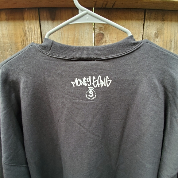 Sweater - Picture 8 of 8